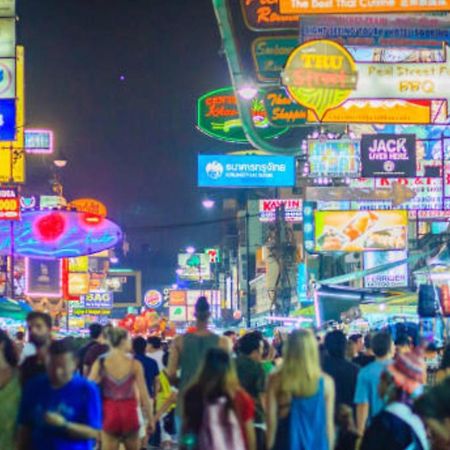 The House Hostel Bangkok Bagian luar foto