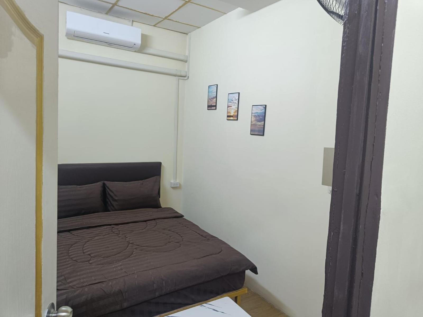 The House Hostel Bangkok Bagian luar foto