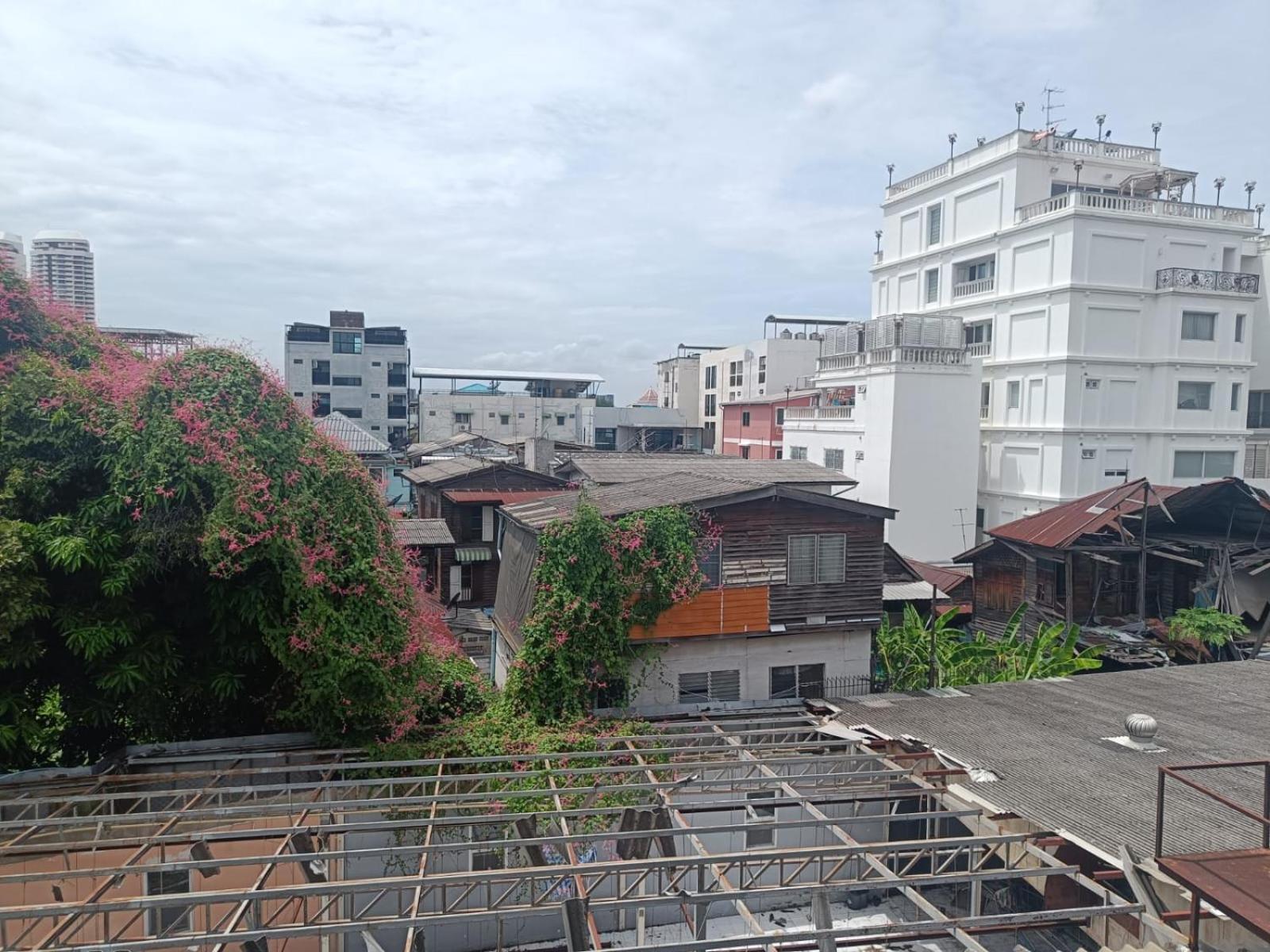 The House Hostel Bangkok Bagian luar foto