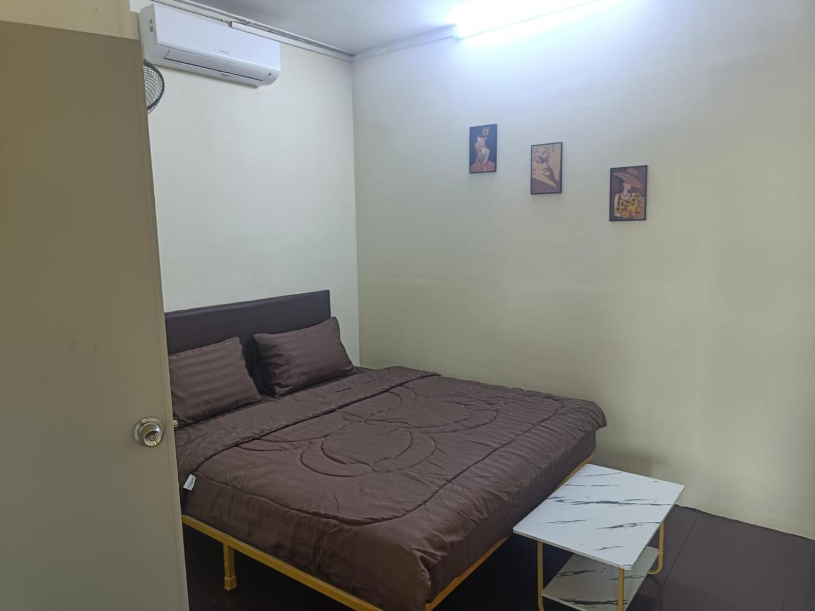 The House Hostel Bangkok Bagian luar foto