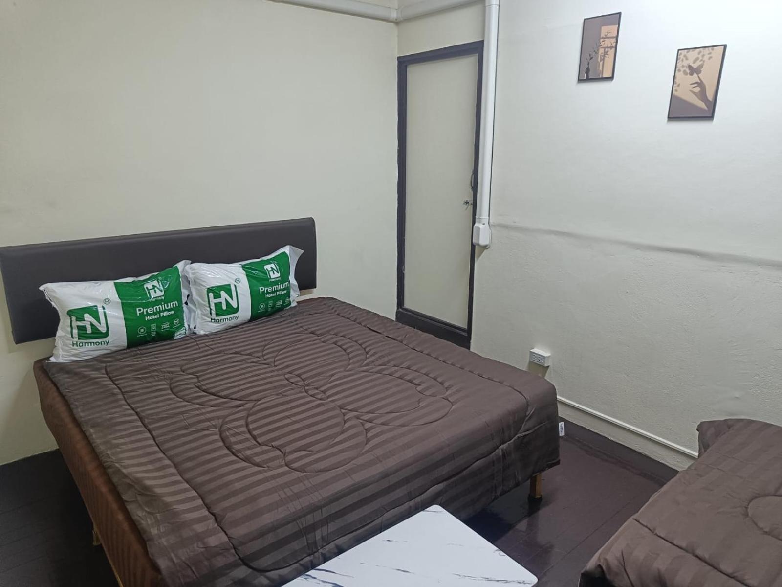 The House Hostel Bangkok Bagian luar foto